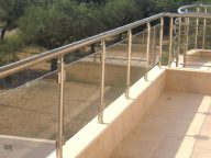 anodised-aluminium-railings-dlux-round-doukas-application-15